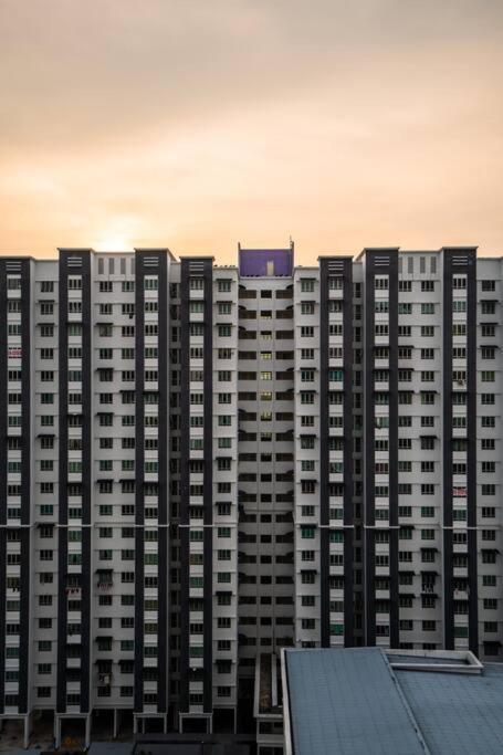 Moderm Spacious 6Pax S Pice Penang Bayan Lepas Kültér fotó