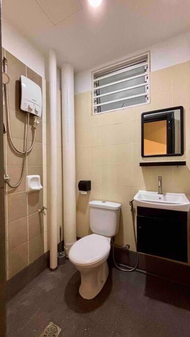 Moderm Spacious 6Pax S Pice Penang Bayan Lepas Kültér fotó