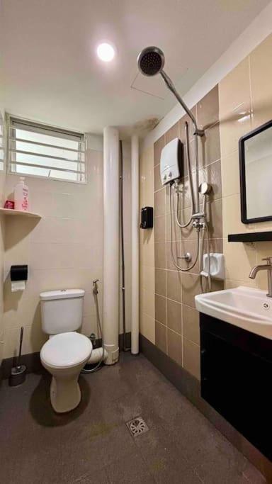 Moderm Spacious 6Pax S Pice Penang Bayan Lepas Kültér fotó